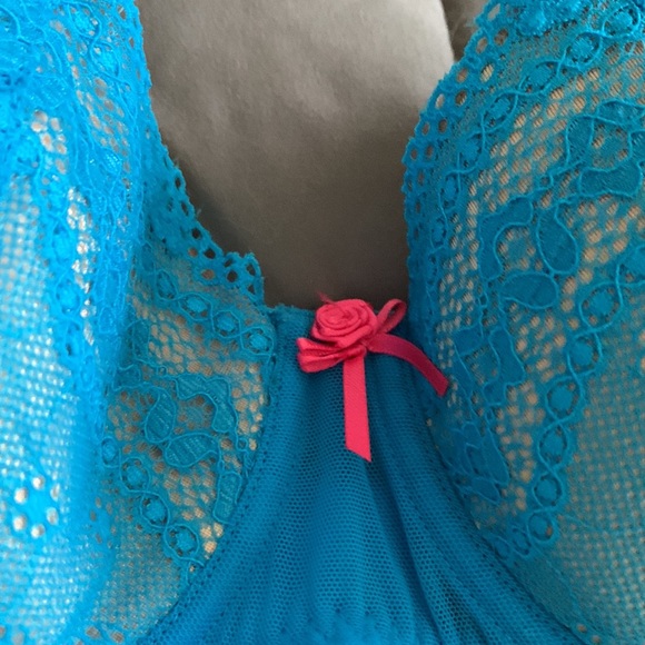 Betsey Johnson turquoise with pink bow trim underwire lightly lined bra sz 34 D - Picture 3 of 6
